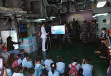 Puluhan Siswa TK Kunjungi Kapal Perang di Pangkalan AL Kendari Puluhan Siswa TK Kunjungi Kapal Perang di Pangkalan AL Kendari
