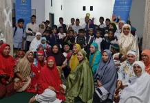 Masyarakat Lingkar Tambang di Konkep Dapat Bingkisan Lebaran Masyarakat Lingkar Tambang di Konkep Dapat Bingkisan Lebaran