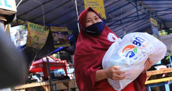 Berbagi Bahagia di Bulan Ramadan, BRI Group Bagikan 80.000 Paket Sembako