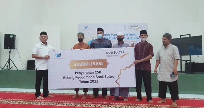 Bank Sultra Tebar Bantuan Sosial dan Keagamaan di 17 Kabupaten/kota