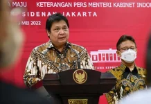 Meski Kasus Covid-19 Terpantau Stabil Pascalebaran, Pemerintah Tetap Perpanjang PPKM Menteri Koordinator Bidang Perekonomian Airlangga Hartarto