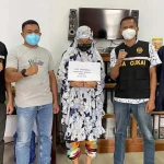 Terima Paket Ganja dari Ekspedisi, Seorang Wanita di Kendari Ditangkap Terima Paket Ganja dari Ekspedisi, Seorang Wanita di Kendari Ditangkap