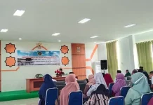 Bupati Haliana Tanggung Biaya Tiket Kapal Calon Jemaah Haji Asal Wakatobi Bupati Haliana Tanggung Biaya Tiket Kapal Calon Jemaah Haji Asal Wakatobi