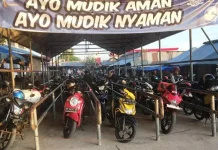 Arus Balik, Masyarakat Mulai Padati Pelabuhan Feri Tampo-Torobulu Arus Balik, Masyarakat Mulai Padati Pelabuhan Feri Tampo-Torobulu