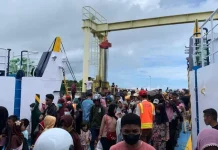 Penumpang Membludak, Kapal Feri Tondasi-Kasipute Tambah Trip Penumpang Membludak, Kapal Feri Tondasi-Kasipute Tambah Trip