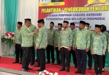 Pengurus Asosiasi Pemerintah Desa di Muna Barat Resmi Dilantik Pengurus Asosiasi Pemerintah Desa di Muna Barat Resmi Dilantik