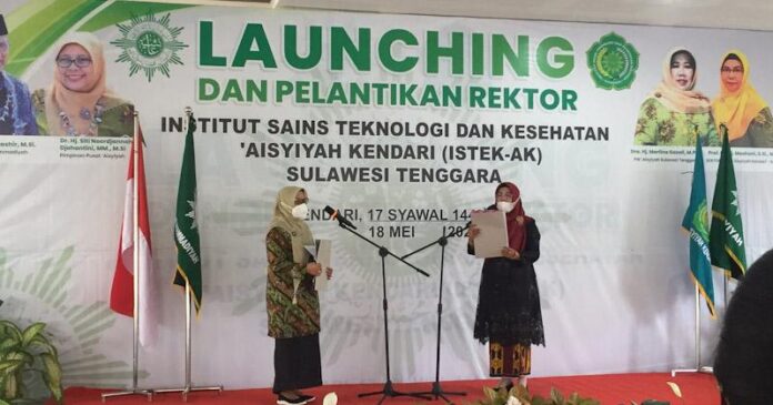 Pimpinan Pusat Aisyiyah Launching dan Lantik Rektor ISTEK Aisyiyah Kendari