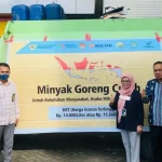 Bulog Sultra Salurkan 9 Ton Minyak Goreng Curah Harga Rp14 Ribu per Liter di Kendari