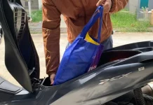 Aktivitas Kembali Padat, Ini 5 Tips Aman Membawa Barang dengan Sepeda Motor Aktivitas Kembali Padat, Ini 5 Tips Aman Membawa Barang dengan Sepeda Motor