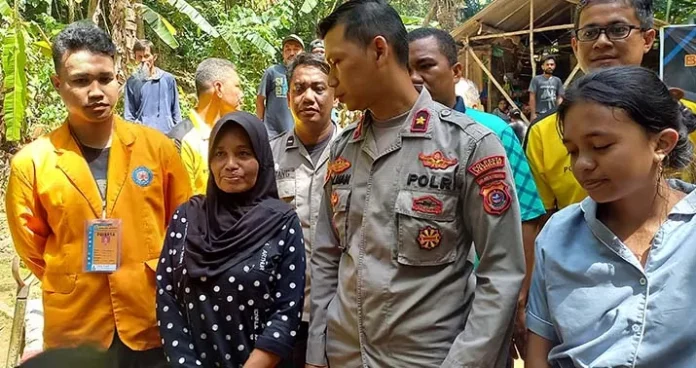 Kisah Wa Maambe, Pemilik Rumah Tak Layak Huni yang Direnovasi Polisi