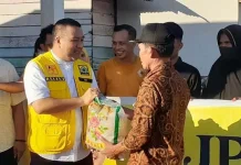 AJP Turunkan Bantuan Sembako ke Korban Kebakaran Bungkutoko AJP Turunkan Bantuan Sembako ke Korban Kebakaran Bungkutoko