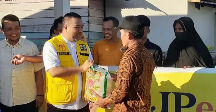 IMG-20220604-WA0032 AJP Turunkan Bantuan Sembako ke Korban Kebakaran Bungkutoko