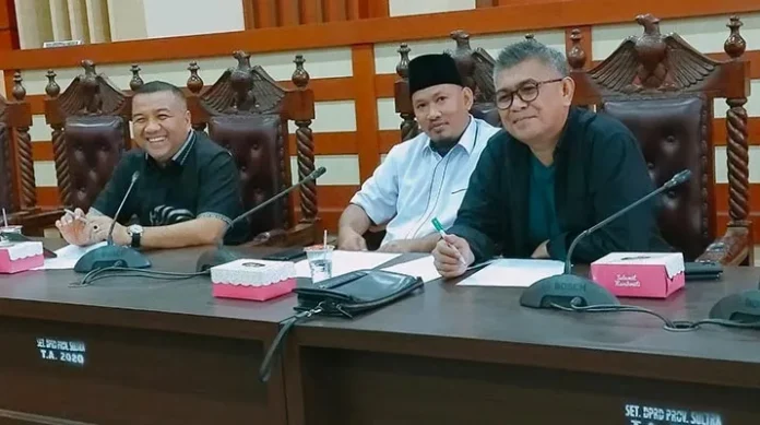 IMG-20220608-WA0022 AJP Soroti Dampak Pemasangan Tiang Pancang Jembatan Toronipa-Kendari