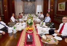 Jokowi Jamu Ketum Parpol Makan Siang sebelum Reshuffle Kabinet, Ini yang Dibahas Jokowi Jamu Ketum Parpol Makan Siang sebelum Reshuffle Kabinet, Ini yang Dibahas