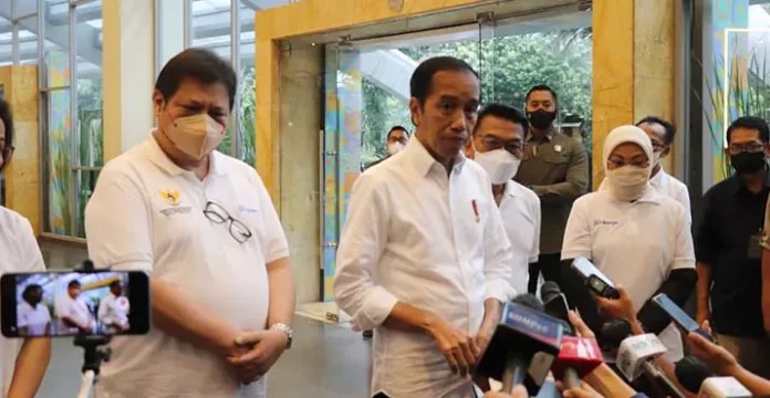 Presiden Jokowi Sebut Menko Airlangga Motor Penggerak Kartu Prakerja