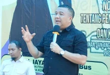 Sosialisasi Perda Perumahan dan Kawasan, AJP Minta Warga Taat Aturan Wakil Ketua Komisi III DPRD Sultra, Aksan Jaya Putra (AJP)