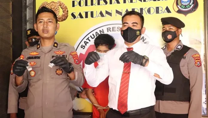 Pengedar Narkoba di Kendari Diamankan Warga saat Hendak Bertransaksi