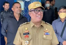 Pemkab Mubar Bantu Biaya Transportasi Lokal 9 Calon Jemaah Haji Pj Bupati Mubar Bahri