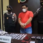 Polresta Kendari Tangkap Pria Pemilik 25 Gram Sabu Polresta Kendari Tangkap Pria Pemilik 25 Gram Sabu
