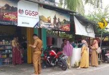 Pemkab Wakatobi Sidak SPBU Usai Didemo Nelayan Soal Harga BBM Pemkab Wakatobi Sidak SPBU Usai Didemo Nelayan Soal Harga BBM