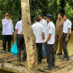 Butuh Anggaran Rp1,5 Miliar, Pj Bupati Mubar Akan Bangun Jembatan Tolimbo Butuh Anggaran Rp1,5 Miliar, Pj Bupati Mubar Akan Bangun Jembatan Tolimbo