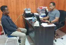 Polisi Tangkap Pria Ini Usai Ancam Pemilik Warung Makan di Depan Kampus UHO Polisi Tangkap Pria Ini Usai Ancam Pemilik Warung Makan di Depan Kampus UHO