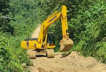 PT GKP Bantu Perbaikan Jalan di Konkep PT GKP Bantu Perbaikan Jalan di Konkep