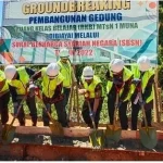 Ruang Kelas MTsN 1 Raha Mulai Dibangun dengan Daya Tampung 200 Orang Ruang Kelas MTsN 1 Raha Mulai Dibangun dengan Daya Tampung 200 Orang