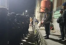 Bentrok Antar Lorong di Depan Kampus UHO, Polisi Turun Patroli Bentrok Antar Lorong di Depan Kampus UHO, Polisi Turun Patroli