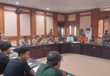 Ratusan Warga Korban Banjir Datangi Kantor Bupati, Tuntut Realisasi Hunian Tetap Ratusan Warga Korban Banjir Datangi Kantor Bupati, Tuntut Realisasi Hunian Tetap