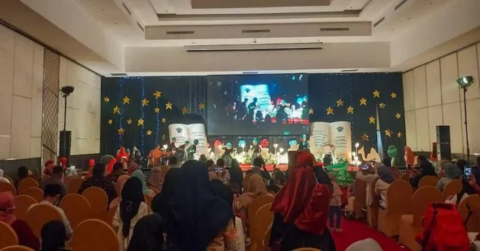PSX_731 Anak Berkebutuhan Khusus Ikut Ramaikan Pentas Seni Lazuardi Ibnu Sina Kendari