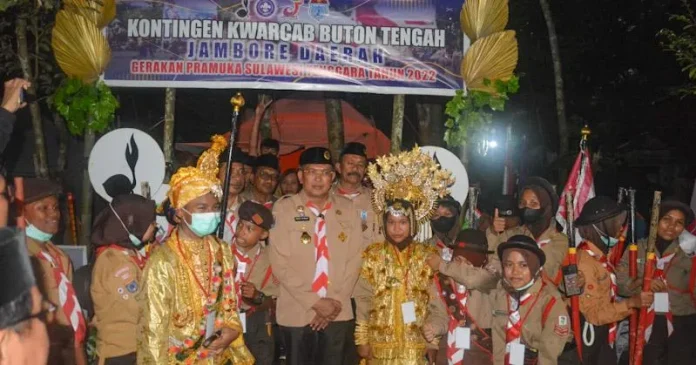 Beri Semangat Peserta Jambore Daerah, Pj Bupati Sambangi Tenda Kwarcab Buteng
