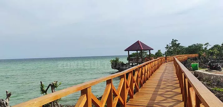 Pantai Lahonduru Desa Wasuemba Buton