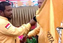 Inarto Senang Golkar Puncaki Hasil Survei di Kendari Inarto Senang Golkar Puncaki Hasil Survei di Kendari