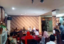 Jadi Sekda, Ridwansyah Taridala Gelar Perpisahan dengan Pegawai Bappeda Kendari Jadi Sekda, Ridwansyah Taridala Gelar Perpisahan dengan Pegawai Bappeda Kendari