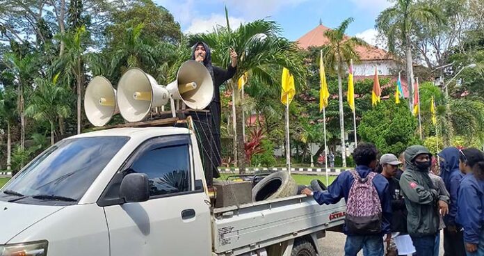 Aksi Tutup Mulut di Rektorat UHO, Kohati Sultra Beri Pesan pada Korban Pelecehan Seksual