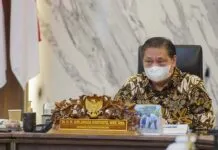 Percepat Pemulihan UMKM dan Ekonomi Nasional, Pemerintah Tingkatkan Plafon KUR Menteri Koordinator Bidang Perekonomian Airlangga Hartarto