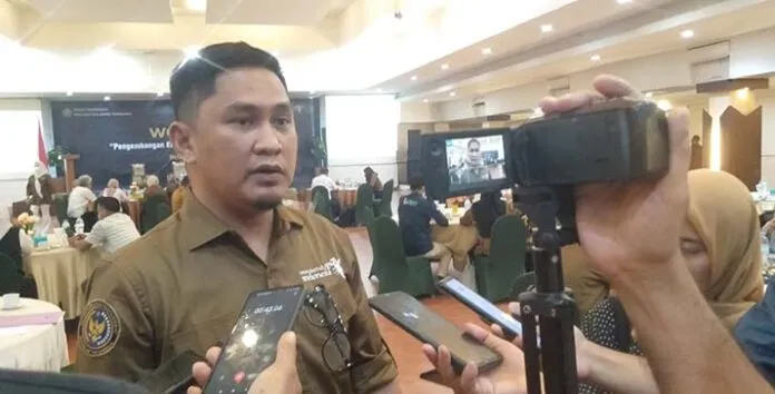 Kadispar Sultra, Belli Harli Tombili