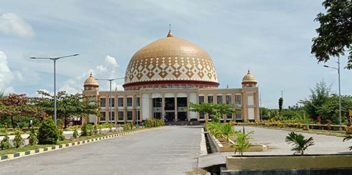 Masjid Raya Al Markas Al Islam Al Munajat Kota Raha