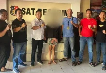 Pelaku Penikaman Karena Cemburu di Sebuah Kamar Hotel Diamankan Polresta Kendari Pelaku Penikaman Karena Cemburu di Sebuah Kamar Hotel Diamankan Polresta Kendari