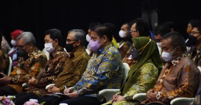 Menko Airlangga Apresiasi Kinerja Pelaku Industri di Sektor Keuangan