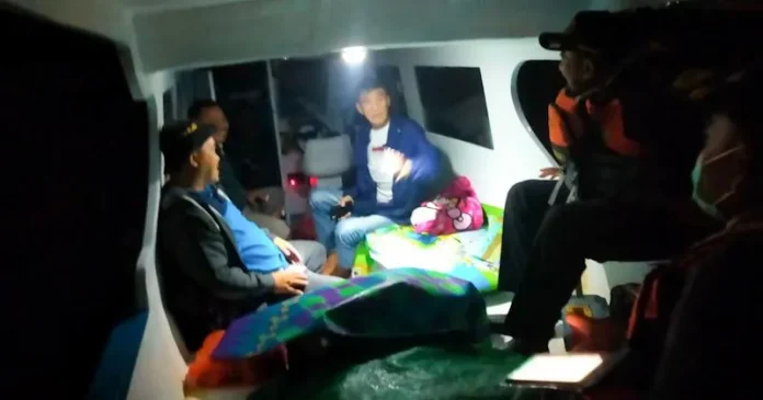 Bawa Pasien Rujukan, Kapal Puskesmas Keliling Asal Sulteng Mati Mesin di Perairan Toronipa