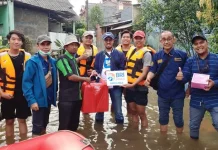 Cepat Tanggap Bencana Banjir, BRI Salurkan Bantuan ke Warga Ciledug, Tangerang & Garut Cepat Tanggap Bencana Banjir, BRI Salurkan Bantuan ke Warga Ciledug, Tangerang & Garut