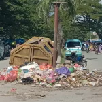 Armada Kebersihan Rusak, Sampah Menggunung di Sejumlah Titik Kota Raha Armada Kebersihan Rusak, Sampah Menggunung di Sejumlah Titik Kota Raha