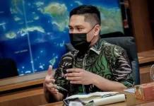 Pemprov Upayakan Solusi Penerbangan Kendari-Wakatobi Usai Wings Air Setop Beroperasi Kepala Dinas Pariwisata Sultra, H. Belli Harli Tombili