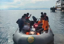 Diduga Terjatuh dari Perahu, Seorang Nelayan di Muna Dilaporkan Hilang Diduga Terjatuh dari Perahu, Seorang Nelayan di Muna Dilaporkan Hilang