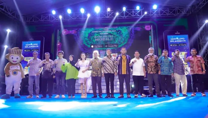 Ali Mazi Apresiasi Suksesnya Peluncuran Kartu Debit dan Mobile Banking Bank Sultra