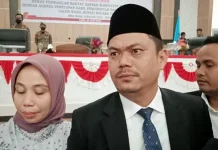 Terpilih Jadi Wakil Bupati Koltim, Abdul Azis Janji Lanjutkan Pembangunan Terpilih Jadi Wakil Bupati Koltim, Abdul Azis Janji Lanjutkan Pembangunan