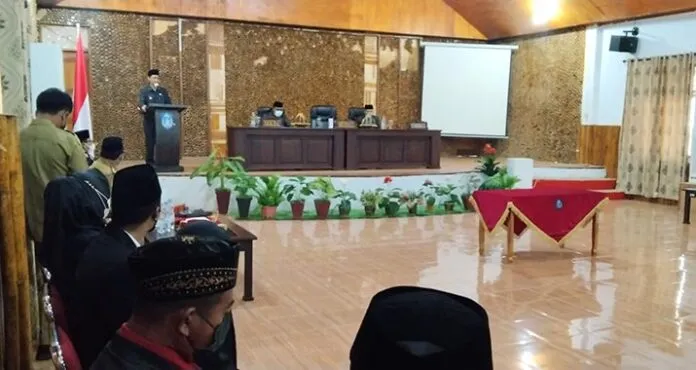 Sejumlah ASN yang telah dilantik saat menerima pencerahan terkait tugas dari Bupati Wakatobi