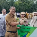 Pemkab Konawe Daftarkan 1.279 Non-ASN Menjadi Peserta BPJAMSOSTEK Pemkab Konawe Daftarkan 1.279 Non-ASN Menjadi Peserta BPJAMSOSTEK